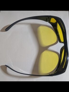 Black Frame Yellow Lens Sunglasses